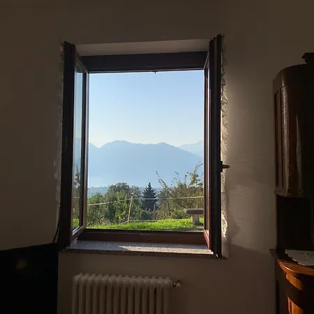 Dom wakacyjny A - Casa Di Adele Luino