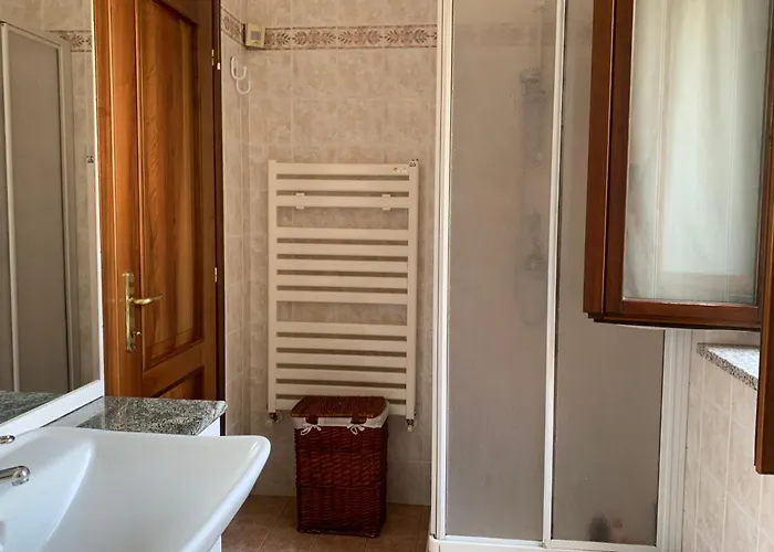 Dom wakacyjny A Luino - Casa Di Adele Montegrino Valtravaglia