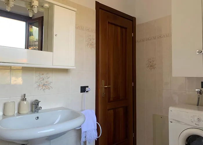 A Luino - Casa Di Adele