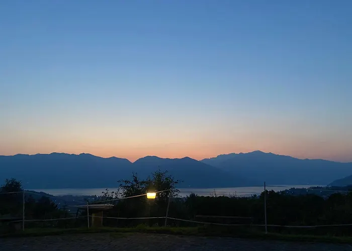 A Luino - Casa Di Adele Montegrino Valtravaglia